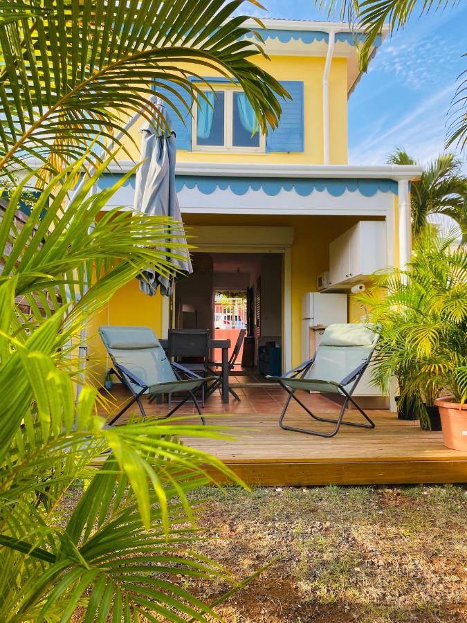 Maison mitoyenne , piscine,Citerne, jardin, parking, plage Le Gosier  Extérieur photo